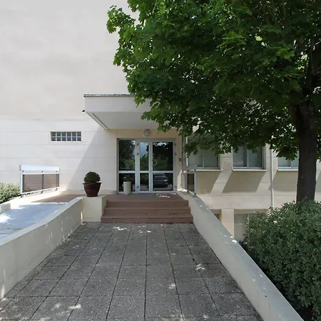 Villa Rambouillet רמבוייה